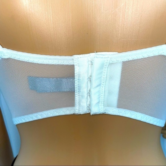 Daisy Fuentes Push-Up Lace Bra – Size 34C – White & Gold (NWOT) - Picture 6 of 10